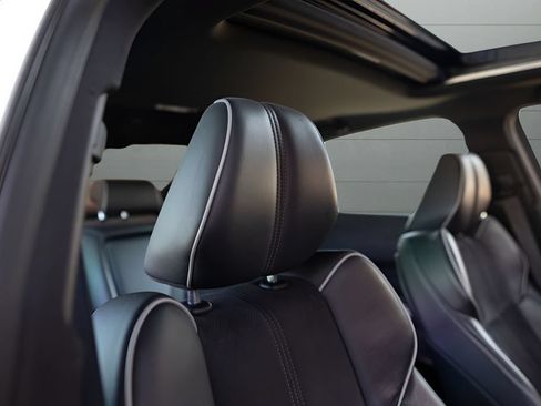 Used 2018 Acura TLX V6 w/ Technology & A-SPEC Pkg FWD image 72