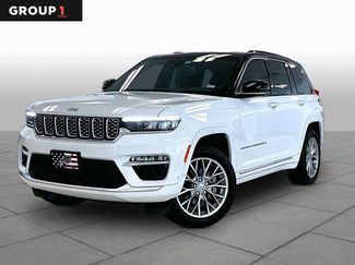 Used 2025 Jeep Grand Cherokee Summit w/ MOPAR Finishing Package AWD/4WD video 1