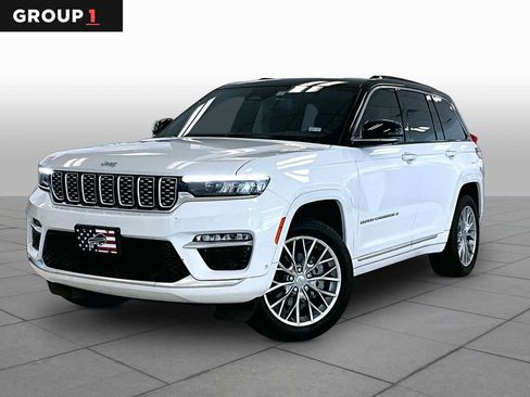 Used 2025 Jeep Grand Cherokee Summit w/ MOPAR Finishing Package AWD/4WD image 1