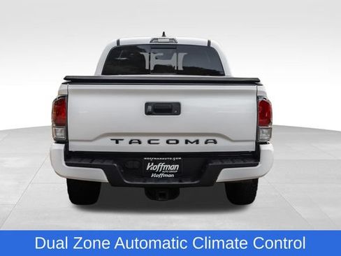 Used 2020 Toyota Tacoma TRD Sport AWD/4WD image 9