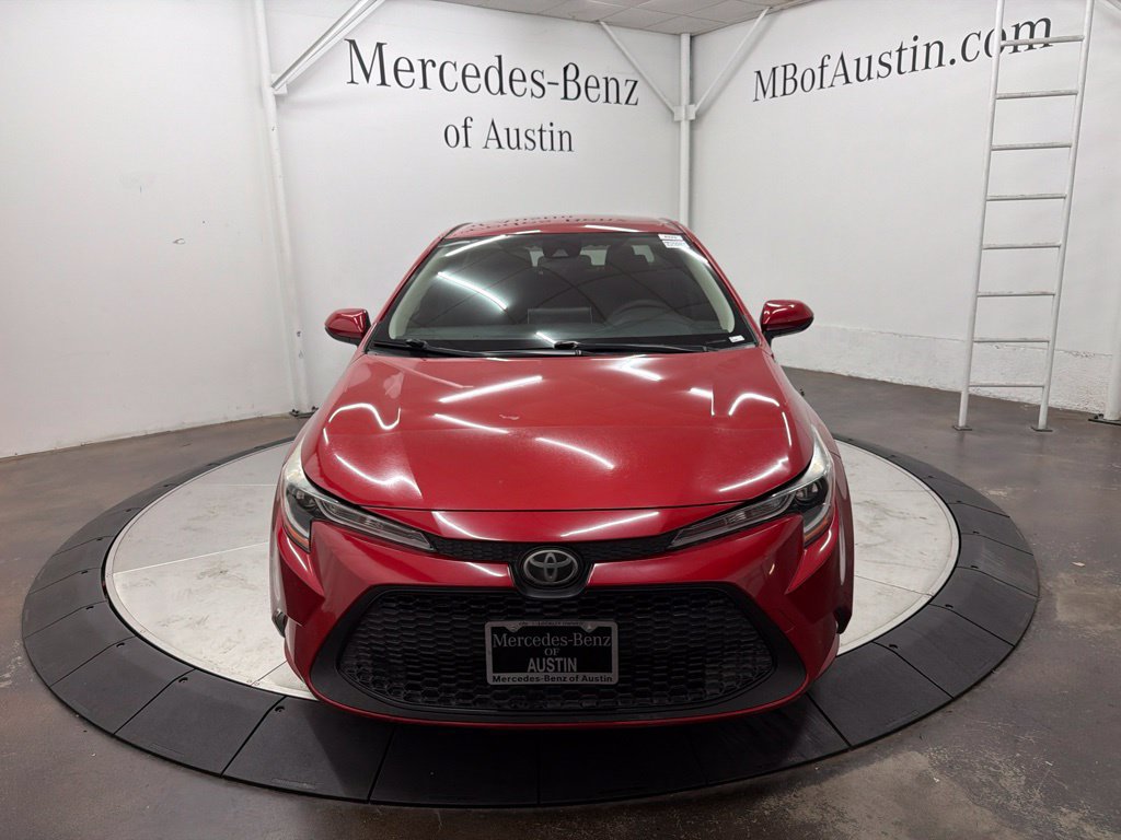 Used 2020 Toyota Corolla LE FWD image 2