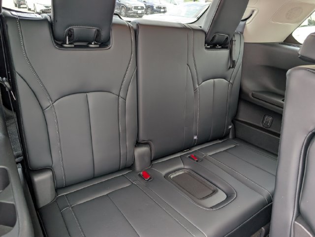 Used 2023 INFINITI QX60 Sensory w/ Cargo Package AWD/4WD image 12