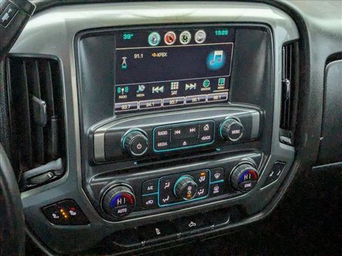 Used 2018 Chevrolet Silverado 1500 LT w/ All Star Edition image 13