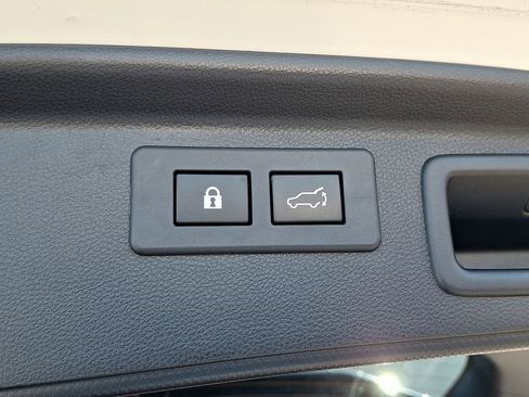 Used 2021 Subaru Forester Sport image 34