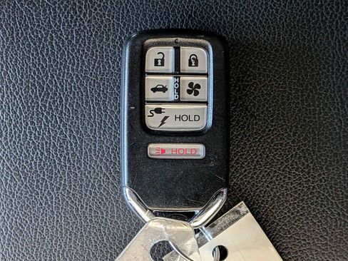 Used 2018 Honda Clarity Touring image 31