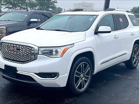 Used 2017 GMC Acadia Denali w/ Technology Package AWD/4WD image 7