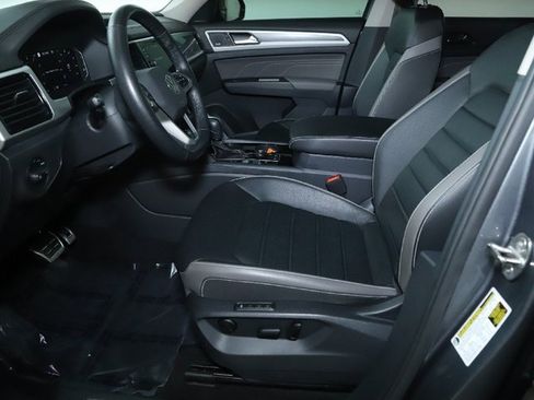 Used 2023 Volkswagen Atlas SEL Premium image 17