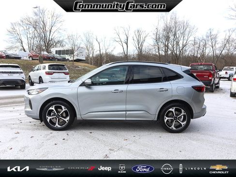 Used 2023 Ford Escape ST-Line Select w/ Tech Pack #2 image 3