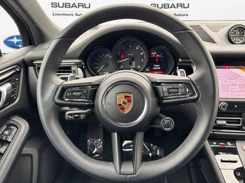 Used 2026 Porsche Macan AWD/4WD image 13