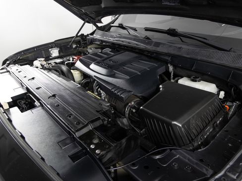 Used 2021 Nissan Titan PRO-4X w/ Pro-4x Convenience Package image 43