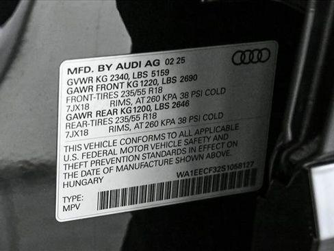 Certified 2025 Audi Q3 2.0T Premium Plus w/ Premium Plus Package image 26