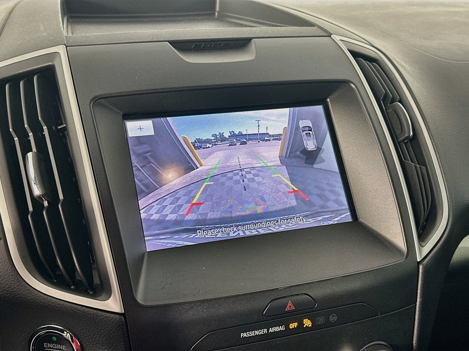 Used 2020 Ford Edge SEL FWD image 13