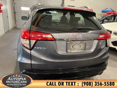 Used 2019 Honda HR-V Sport image 4