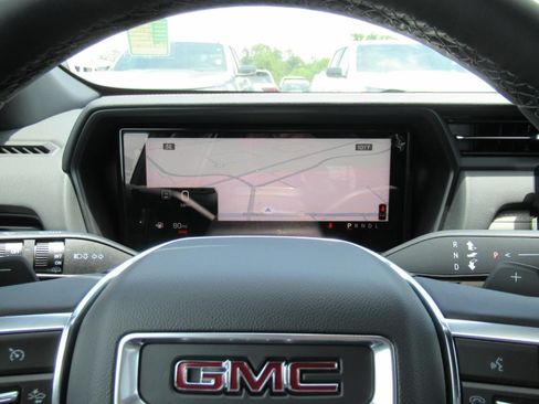 New 2026 GMC Terrain Elevation w/ Technology Package II FWD image 25