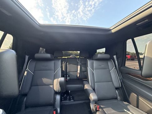 Certified 2024 Cadillac Escalade Premium Luxury AWD/4WD image 28