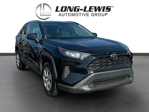 Used 2021 Toyota RAV4 LE FWD image 10