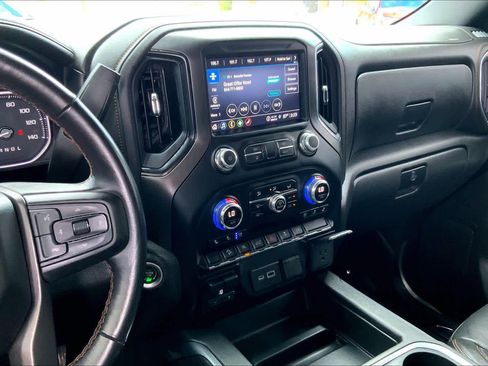 Used 2021 GMC Sierra 1500 AT4 AWD/4WD image 7