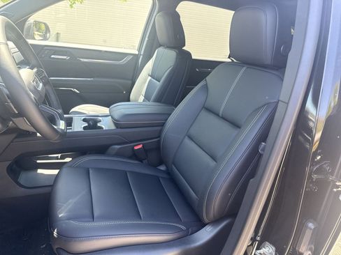 New 2026 GMC Acadia Elevation w/ Elevation Premium Package AWD/4WD image 11