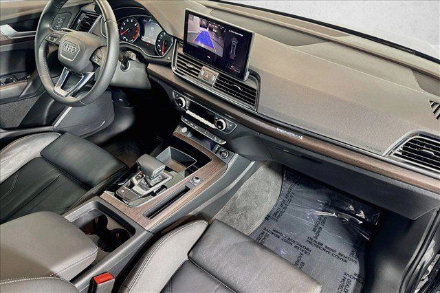 Used 2023 Audi Q5 2.0T Premium w/ Convenience Package AWD/4WD image 28