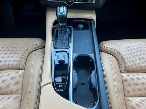Used 2022 Volvo XC90 T6 Inscription w/ Advanced Package image 31