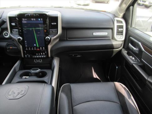 Used 2024 RAM 2500 Laramie image 15