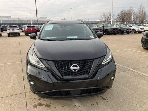 Used 2023 Nissan Murano SV w/ SV Midnight Edition Package image 2