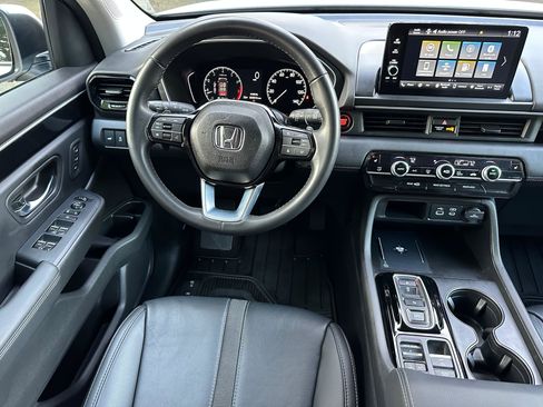 Used 2023 Honda Pilot EX-L image 18