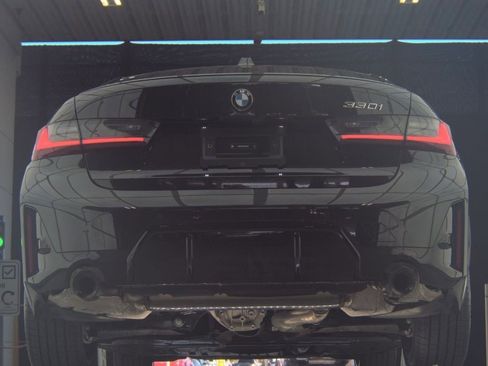 Used 2026 BMW 330i Sedan w/ M Sport Package image 7