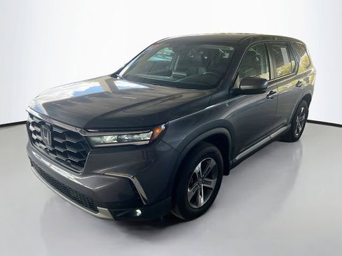 Used 2024 Honda Pilot EX-L image 4