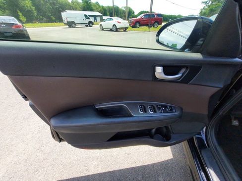 Used 2019 Kia Optima LX FWD image 8