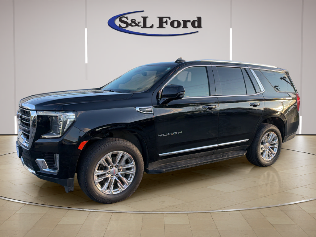 Used 2024 GMC Yukon SLT w/ SLT Luxury Package AWD/4WD image 2