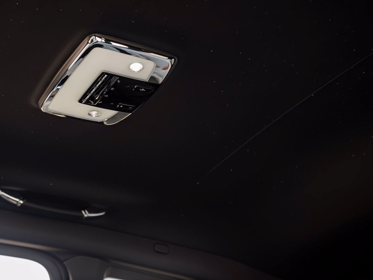 Used 2027 Rolls-Royce Cullinan Black Badge AWD/4WD image 17