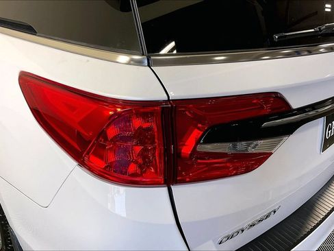 Used 2023 Honda Odyssey Touring image 41