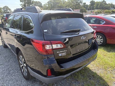 Used 2015 Subaru Outback 2.5i Limited AWD/4WD image 6