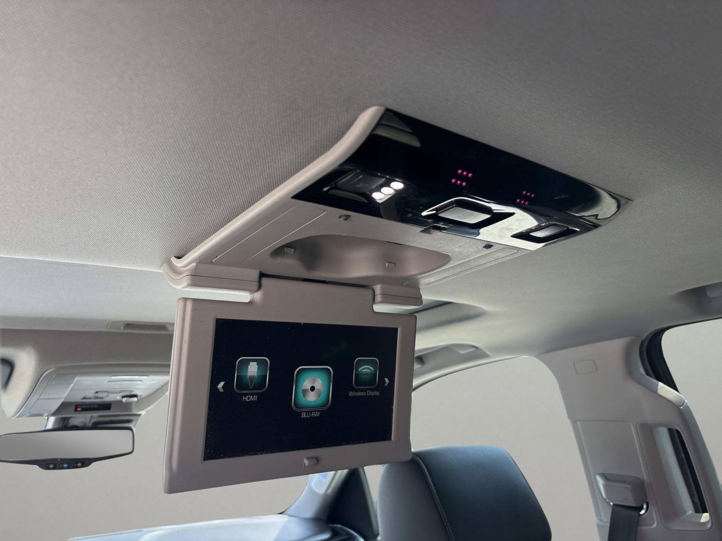 Used 2019 Chevrolet Tahoe LT AWD/4WD image 14