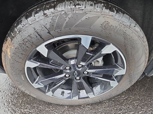 Used 2025 Chevrolet Equinox RS w/ Safety and Technology Package AWD/4WD image 10