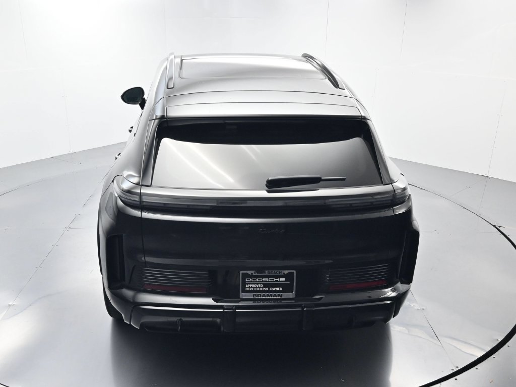 Certified 2026 Porsche Cayenne Turbo AWD/4WD image 36