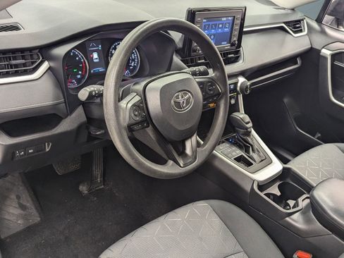 Used 2021 Toyota RAV4 XLE image 3