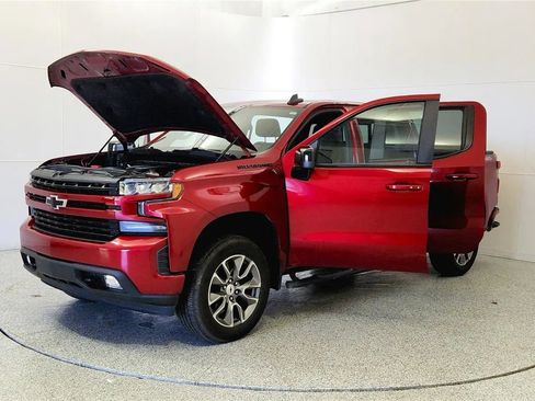 Used 2021 Chevrolet Silverado 1500 RST w/ Convenience Package II AWD/4WD image 10