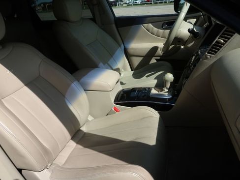 Used 2012 INFINITI FX35 2WD image 9