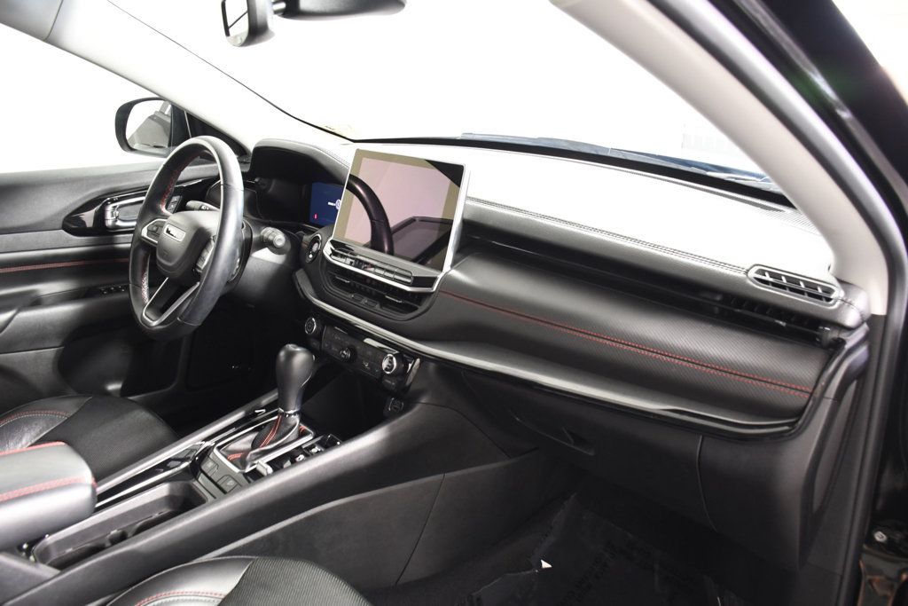 Used 2022 Jeep Compass Trailhawk w/ Trailhawk Elite Group AWD/4WD image 19