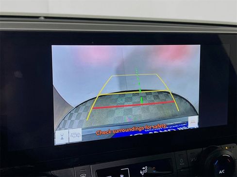 Certified 2024 Toyota Grand Highlander XLE image 13