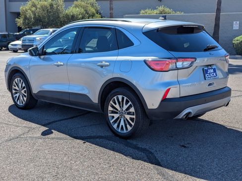 Certified 2021 Ford Escape Titanium image 4