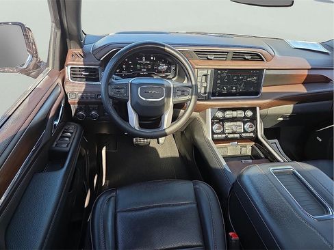 Used 2022 GMC Yukon Denali w/ Max Trailering Package image 11
