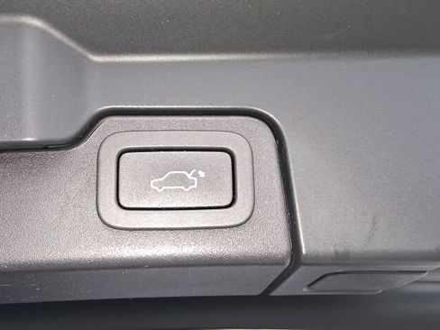 Used 2018 Land Rover Range Rover Evoque Autobiography image 21