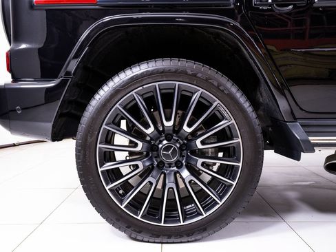 Used 2026 Mercedes-Benz G 63 AMG 4MATIC image 12