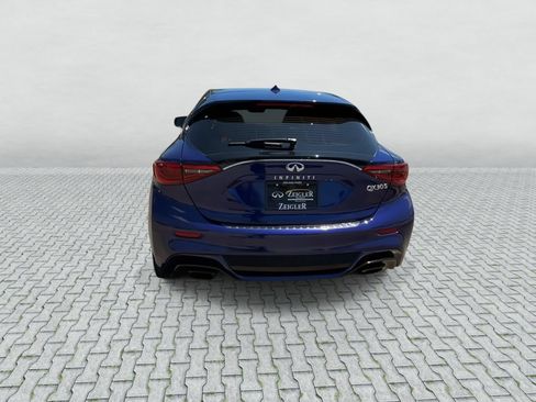 Certified 2018 INFINITI QX30 Sport w/ Sport Leather Package FWD image 6