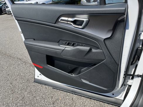 New 2026 Kia Sportage EX w/ EX Panorama Roof Package image 18