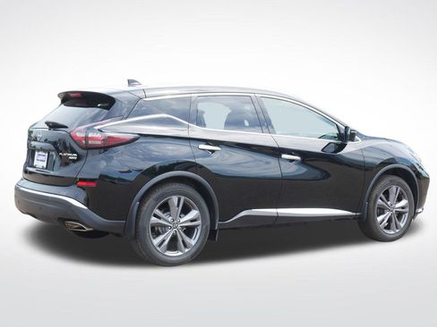 Used 2024 Nissan Murano Platinum AWD/4WD image 3
