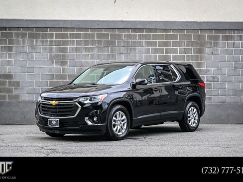 Used 2019 Chevrolet Traverse LS w/ LPO, Floor Liner Package AWD/4WD image 1